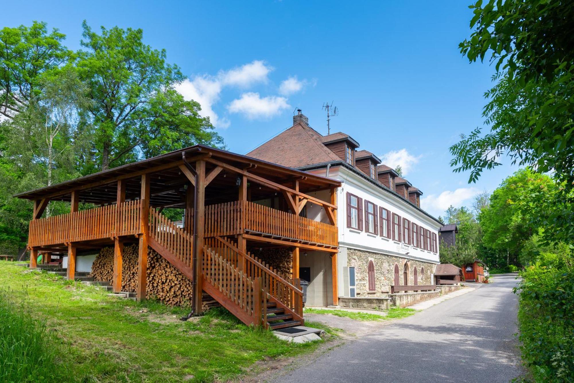 Penzion Stara Celnice Pec pod Snezkou Exterior foto